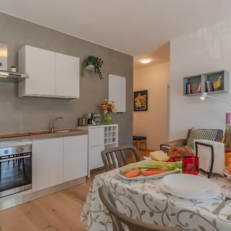 Apartment Blu 2b At Bari