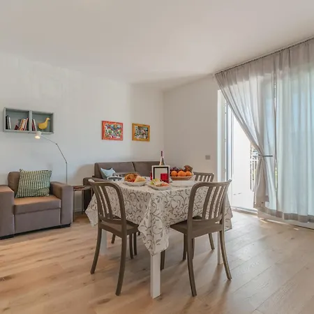 Apartment Blu 2b At Bari